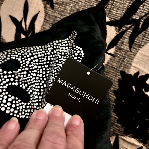 NWT black and white rhinestone ghost pillow - Picture 8 of 8